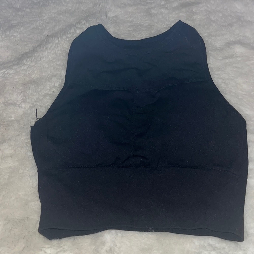 Black athletic crop top